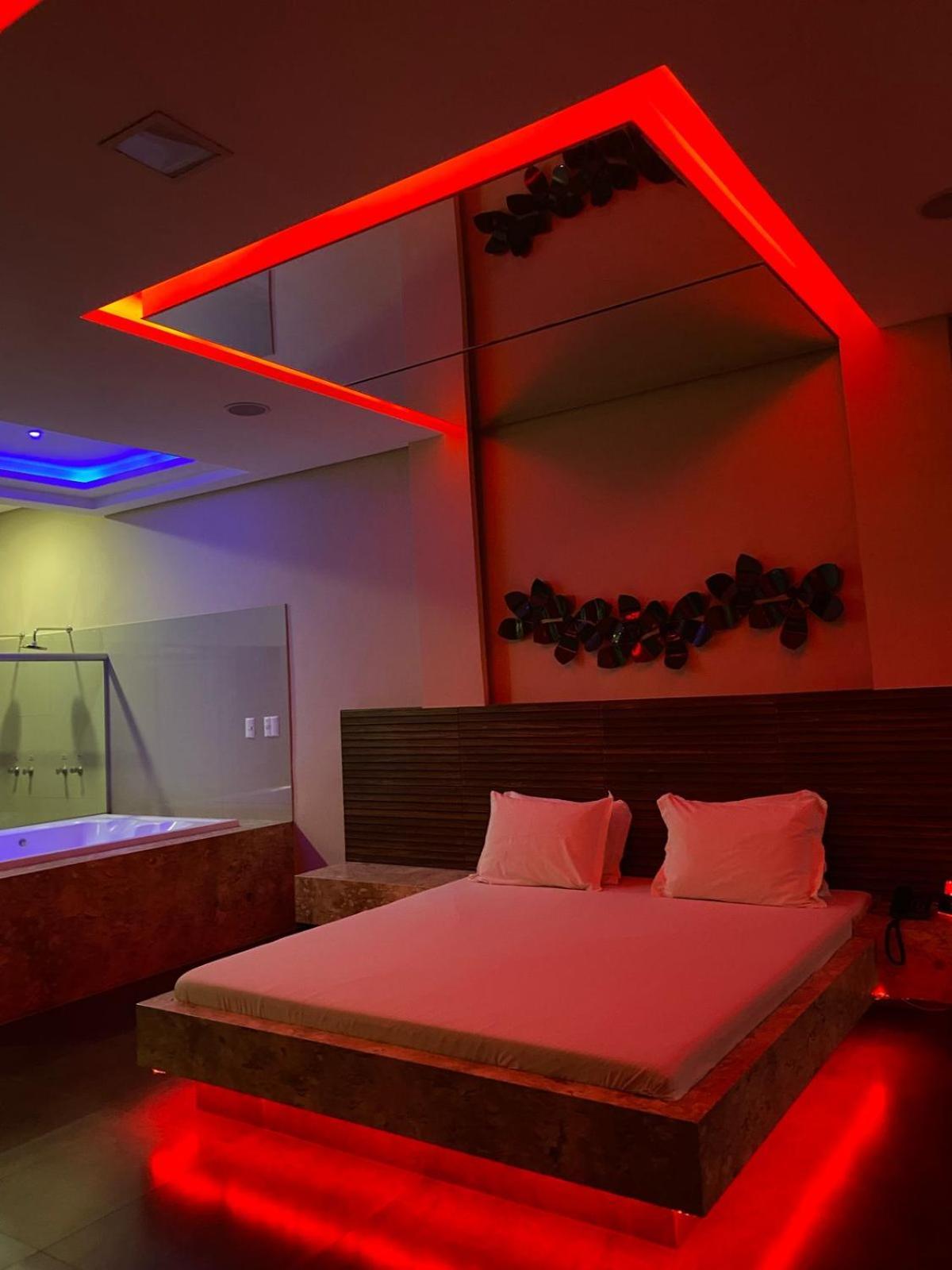 Motel Paris أباريسيدا دي غويانيا المظهر الخارجي الصورة